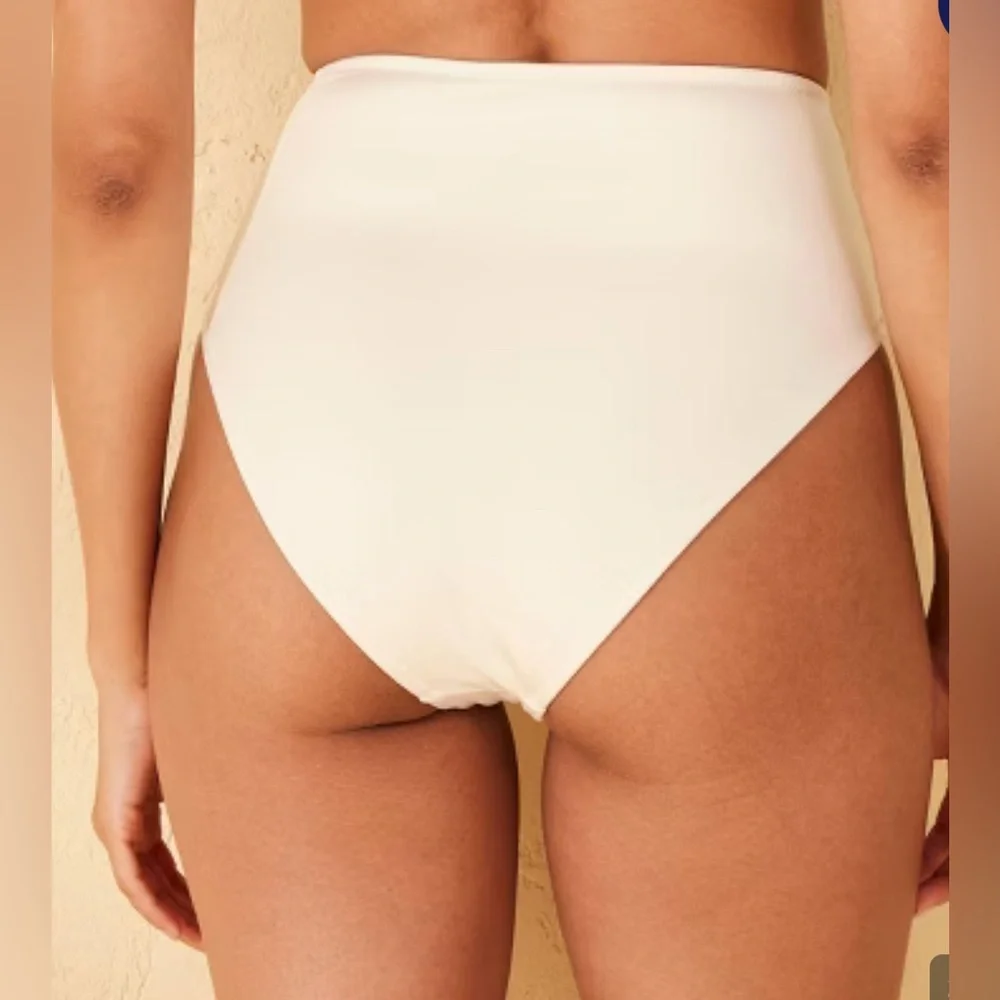 Belted, Off-White, High Waist, High Leg Cheeky Bikini Bottom Medium (8-10) NWT
